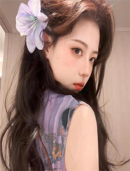英语老师没带罩子让捏了一节_欧美群奸_最近更新中文字幕免费完整版